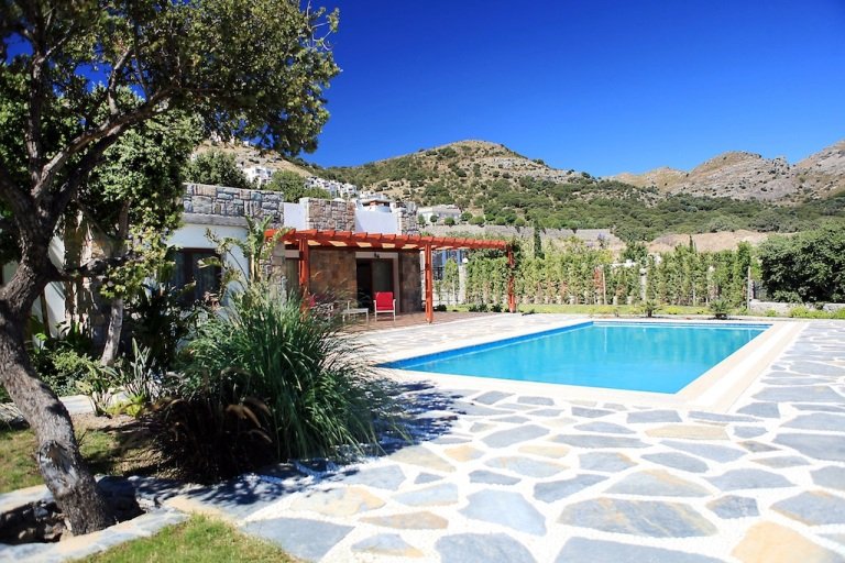 1053 04 Luxury villa for sale Gumusluk Bodrum