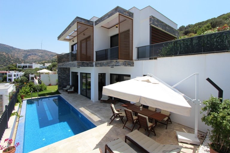 magnificent luxury detached villa