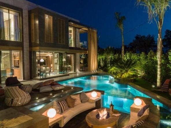 Luxury Beach Front Villas