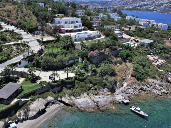 01 Water front for sale villa Bodrum Gundogan 2235