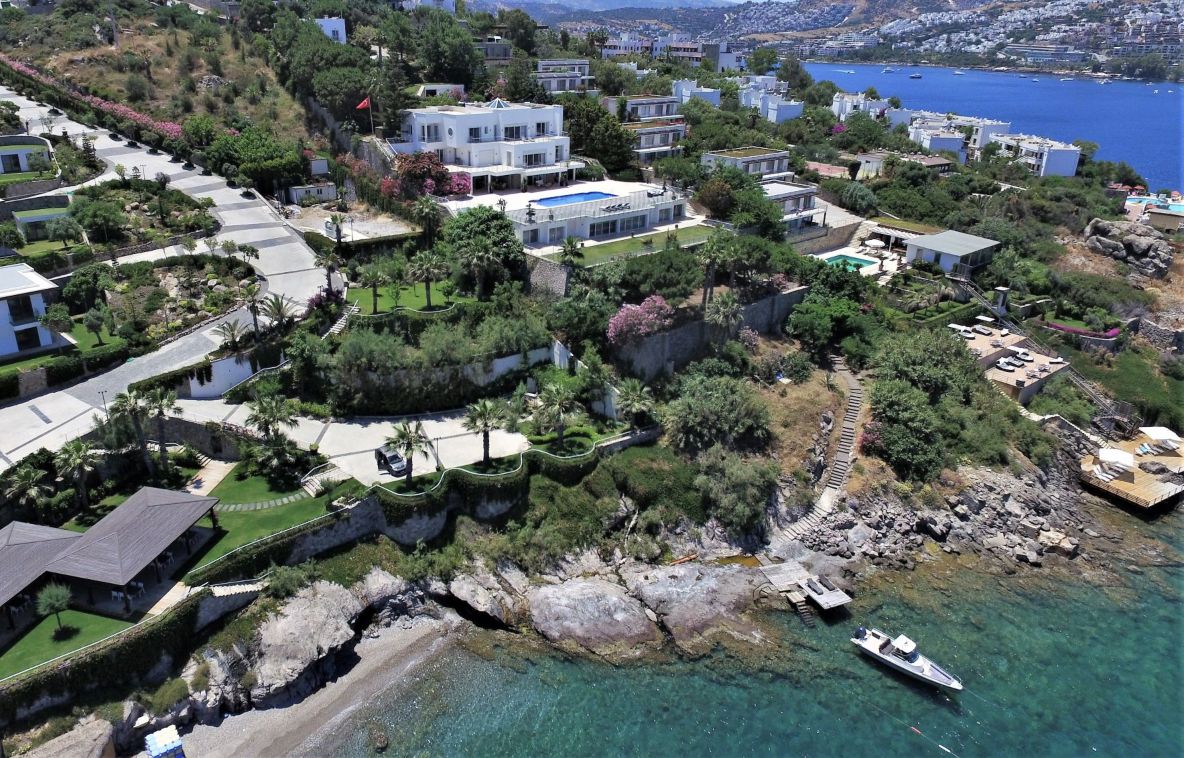 01 Water front for sale villa Bodrum Gundogan 2235